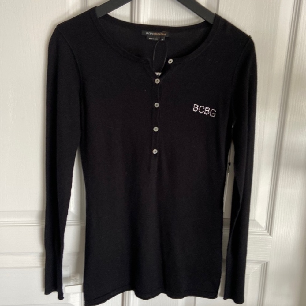 🆕 BCBG Cotton/Angora/Cashmere blend 5 button Pullover